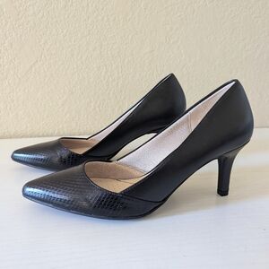 NIB Life Stride Pumps